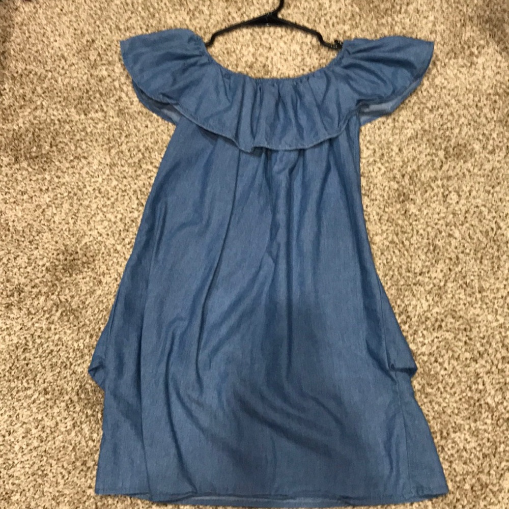 Denim dress with pockets